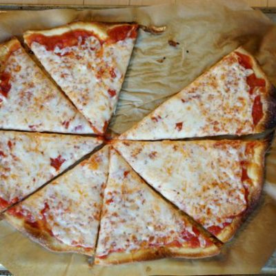 Thin crust pizza – in an apartment oven